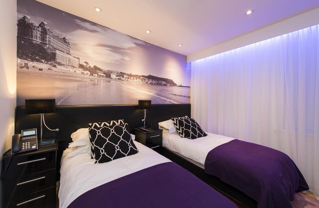 The Mayfield Seamer Scarborough Room photo